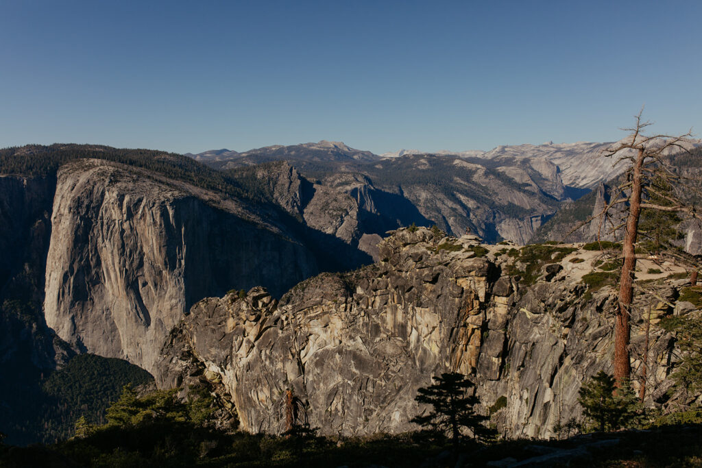 yosemite valley overlook at Yosemite National Park